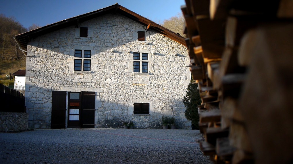 Bernat Etxepare nació en la casa Etxeparia de Sarasketa (Baja Navarra)